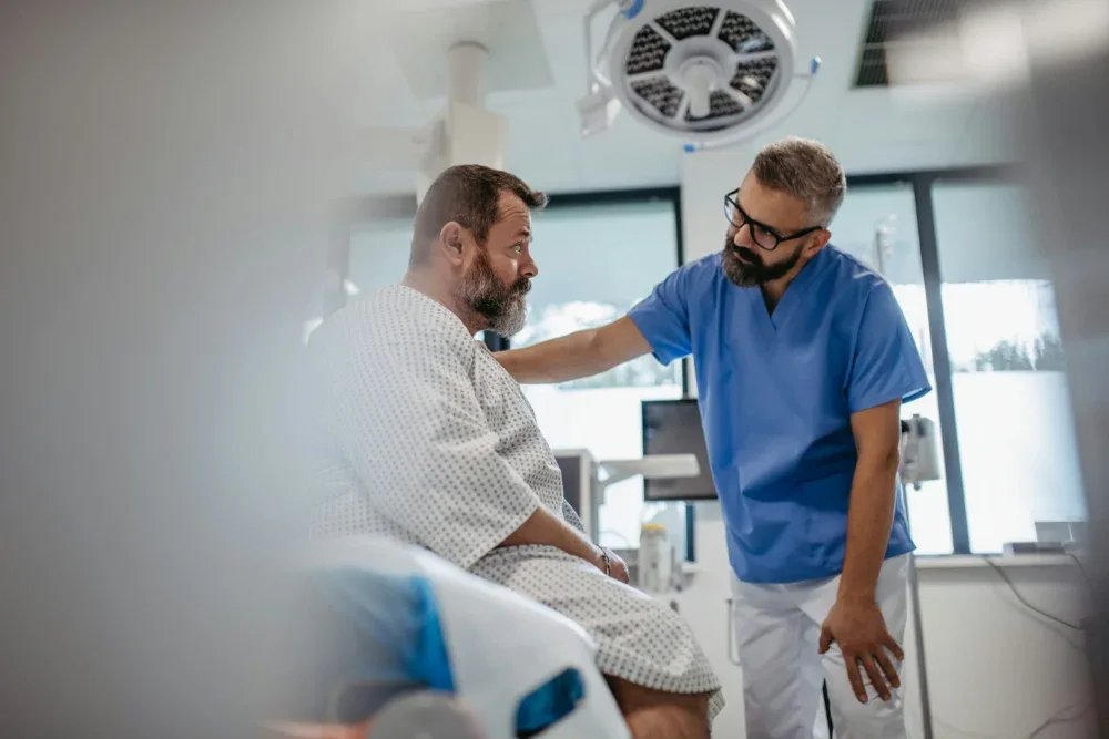 therapist caring for patient in opioid treatment Jacksonville, FL