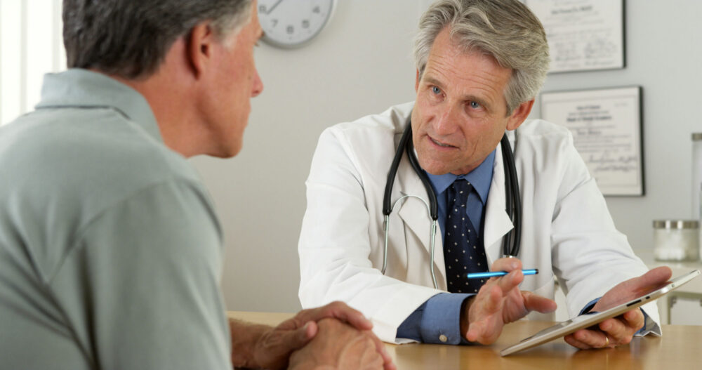 One-on-one therapy session for heroin addiction treatment in Florida