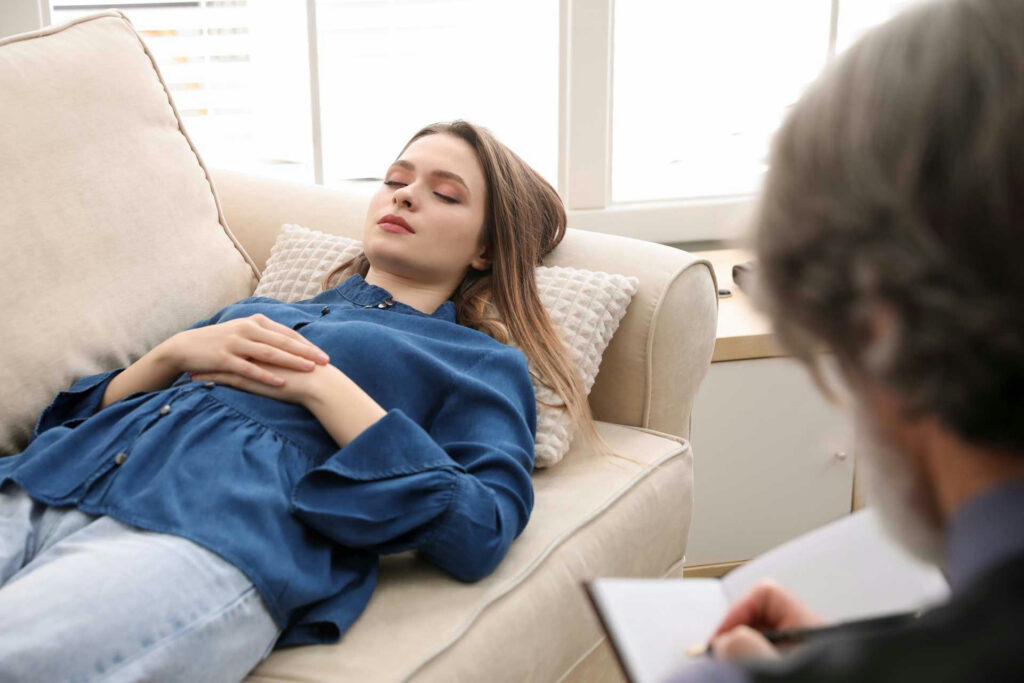 can you detox from alcohol at home